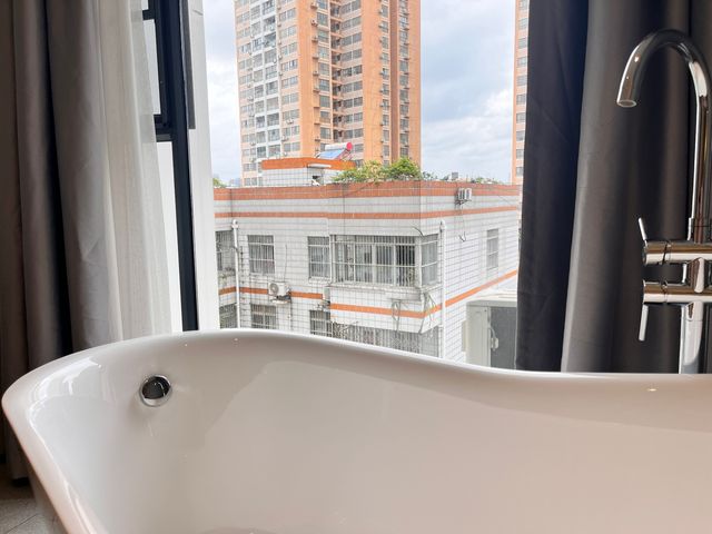 搵唔到答案嘅話  就推開世界嘅門