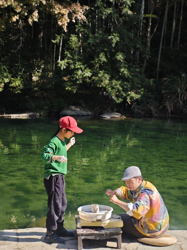 婺源3天2晚親子遊｜縣城核心民宿+河邊陶藝研學+古村探秘