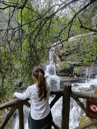 邛崍天台山徒步看瀑布