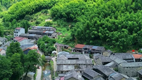浙江這座石頭村，憑什麼被評為最美古村？ — traveler post in 縉雲