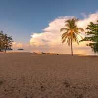 Paradox Resort Phuket ที่พักเลิศติดหาดกะรน🏝️