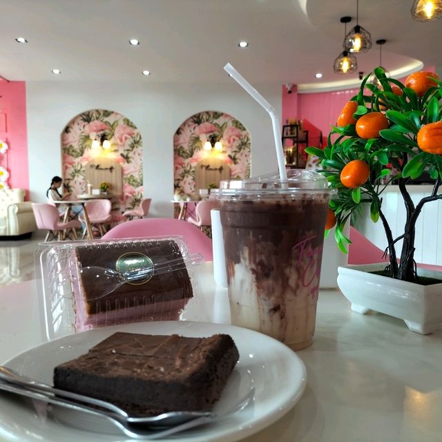 น้องเหมียวชาบู@Flamingo cafe