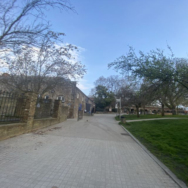 倫敦荷蘭公園：城市中的世外桃源