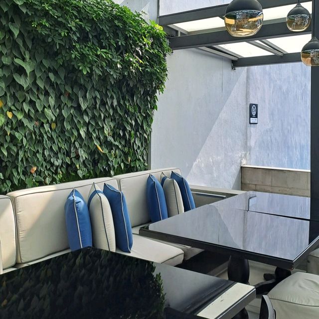 AMAZING ROOFTOP BAR WITH KL TOWER VIEW