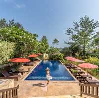 รีสอร์ทสวยสไตล์บาหลีที่ "วังน้ำเขียว" 🏡