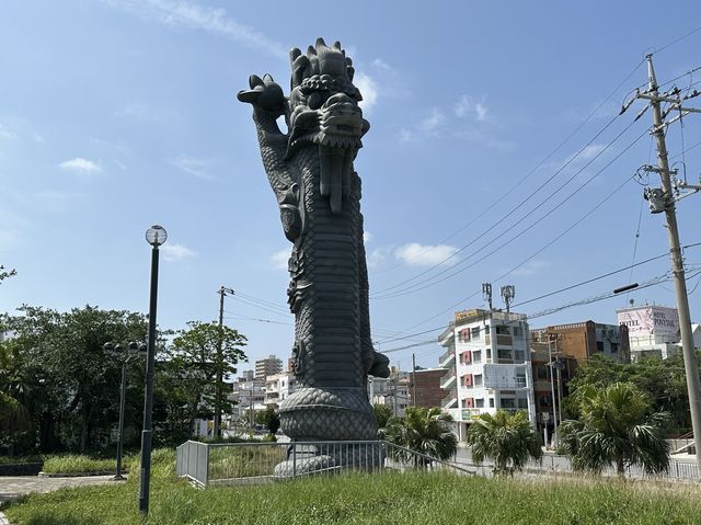 沖縄・那覇。『波の上橋』から『波の上ビーチ』と『波上宮』観光