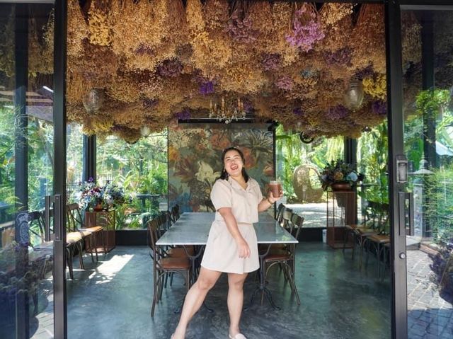 🔮 Voodoo Cafe คาเฟ่ย่านหนองจอก สวยมาก!!!