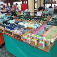 ตลาดน้ำตลิ่งชัน ตลาดน้ำในเมืองกรุง