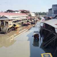 Discover Amphawa Floating Market Bangkok