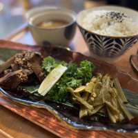 荔枝角工廈Cafe，高質日式家庭料理