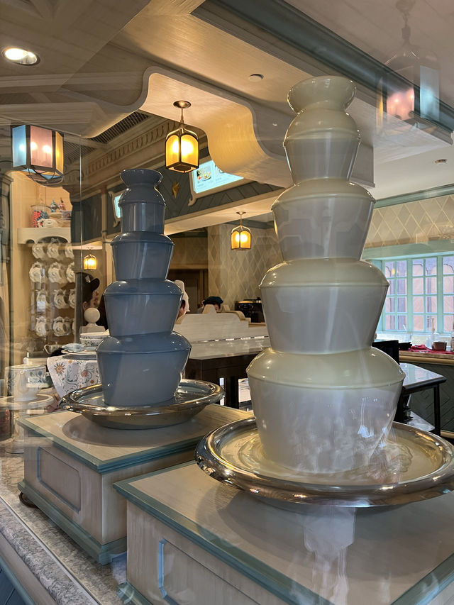 【香港迪士尼】魔雪奇緣世界：適合小朋友嘅新樂園