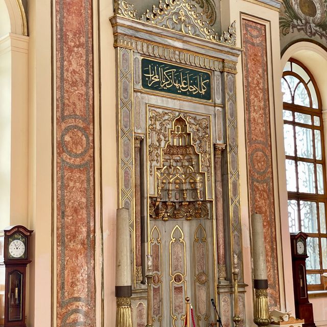 Dolmabahçe Mosque: IST Architectural gem