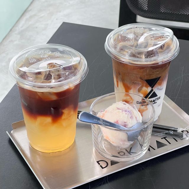 Dark Matter Cafe คาเฟ่สีขาว 🍵☕️