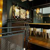 33 Blue Room