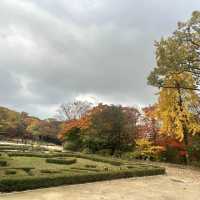 Palace famous for secret garden during autumn