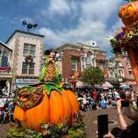 Halloween in Disney spooky moments