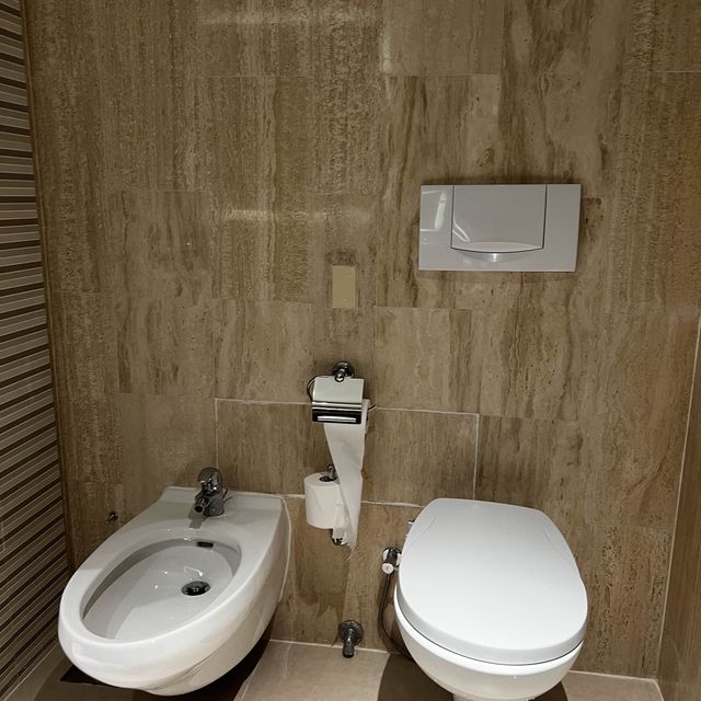 A Garden “Green” Hotel Stay in the City!