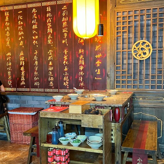 Xiao Long Kan Hotpot @Bugis junction