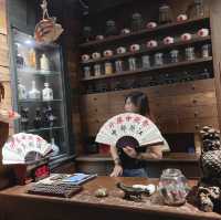 （台南/中西區）非常特別的赤崁中藥行Speakeasy Bar