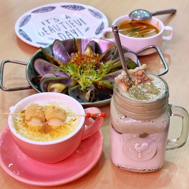 餐廳🍴色彩🌈繽紛，手工🍝意粉💰抵食