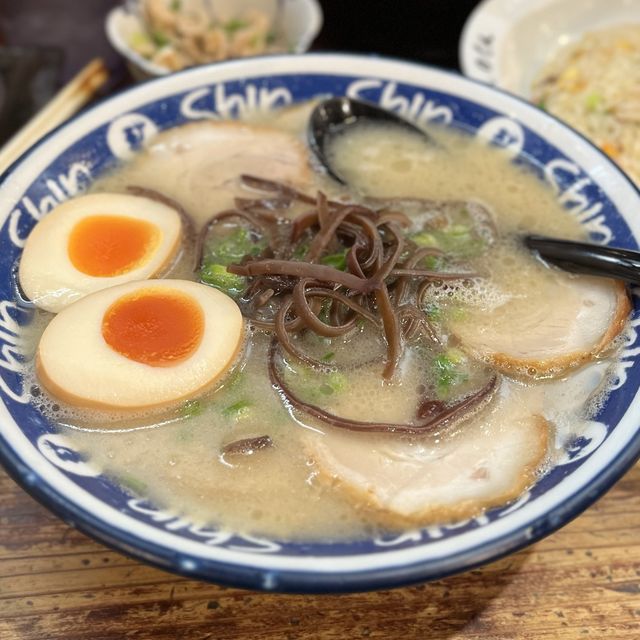【福岡・博多駅】屋台発！長年の経験が生まれた博多純情らーめん「博多らーめん ShinShin KITTE博多店」