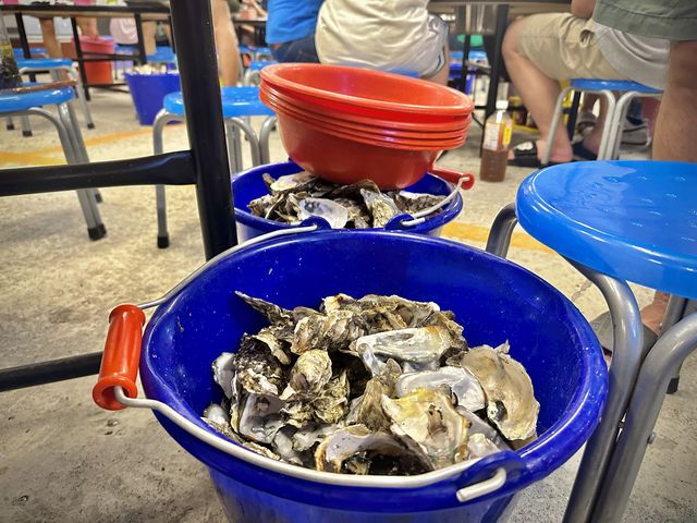 【 2023 嘉義美食 】布袋漁港 鮮蚵吃到飽 新鮮海鮮