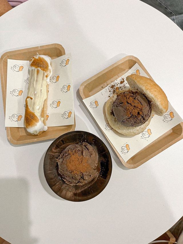 𝗟𝘆𝗸𝗲 & 𝗟𝗶𝗮 - ร้านไอศกรีมสุดชิคย่านช้างม่อย