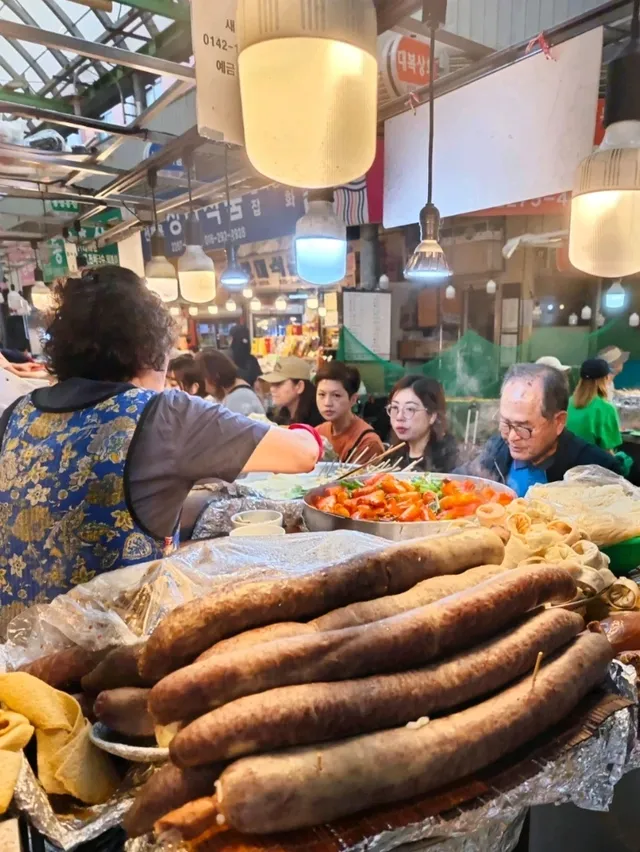 廣藏市場美食街