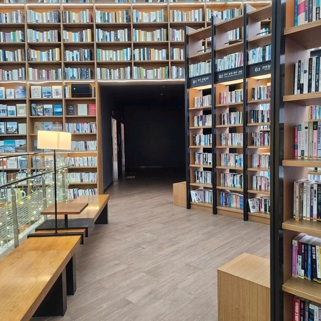 首爾必打景點: 星空圖書館📚
