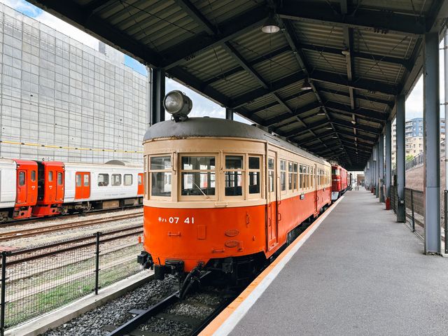 เชื่ยมชมรถไฟอันเก่าแก่ของคิวชู 🚃🇯🇵