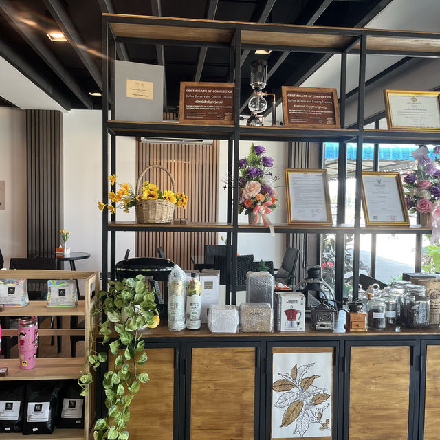 คนชอบกาแฟห้ามพลาด!!! คอกาแฟกบินทร์บุรี ☕️