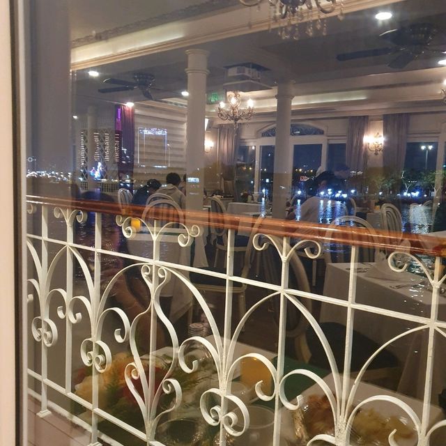 사이공 디너 크루즈 여행