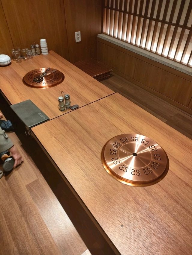 【釜山】ユッケも生レバーも食べられる！絶品ユッケビビンバ！