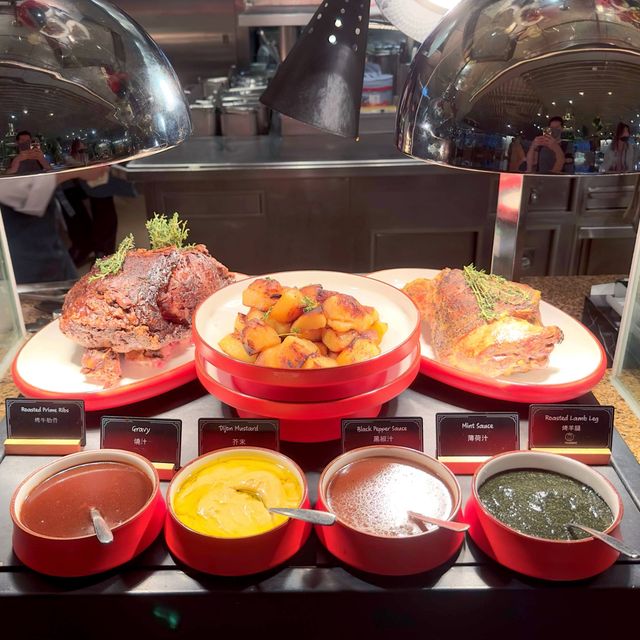 暴食海鮮自助餐！