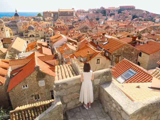 杜布羅夫尼克，克羅埃西亞｜環繞舊城區的雄偉城牆