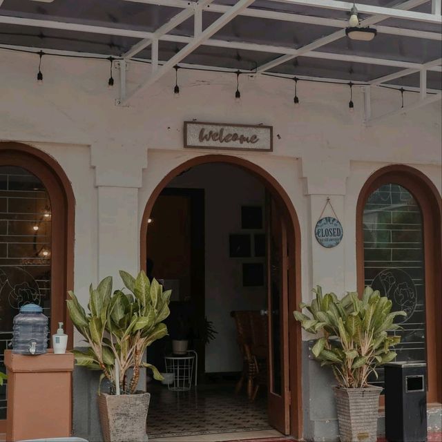 CRITOE IS ONE OF THE COFFEE PORTS THAT TRANSFORMS AN OLD HOUSE