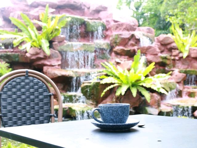 พามาชิมกาแฟตุรกี ที่ ZHIV COFF