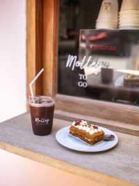 Molley Coffee Stand คาเฟ่หัวหินน่ารักนุบนิบ 🏠