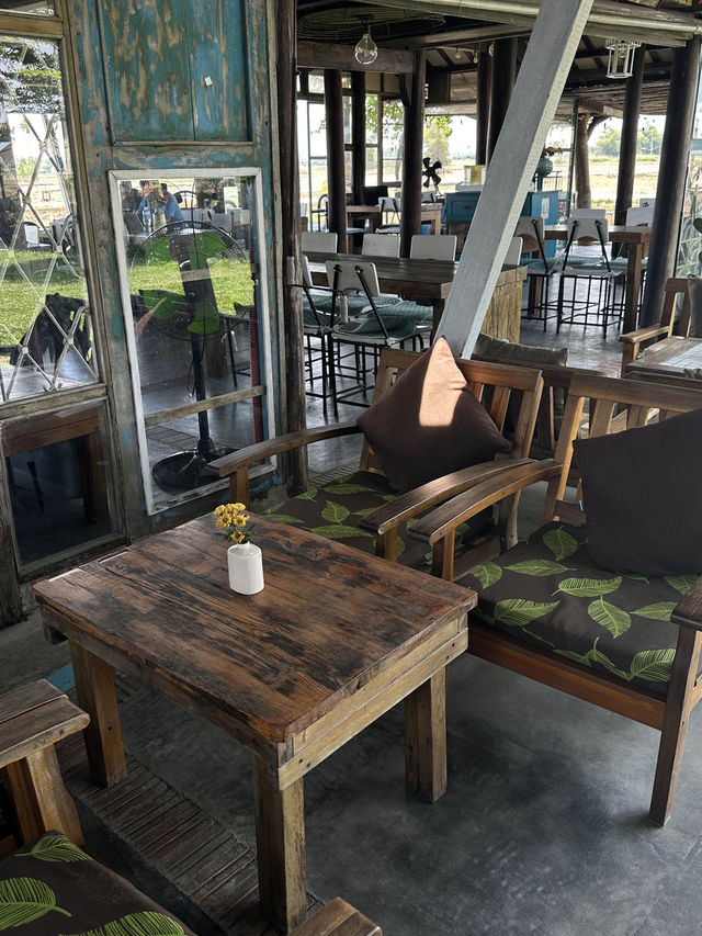 제대로 된 논 뷰 감성 카페 in Hoian
