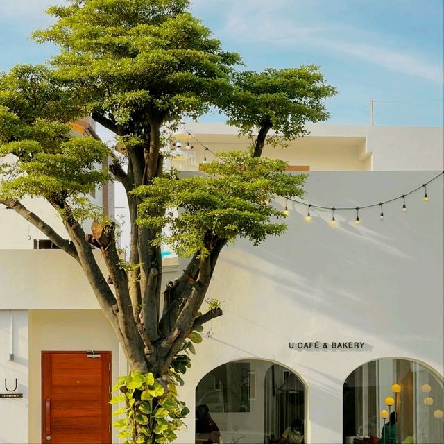 U Cafe & Bakery