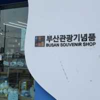 釜山ならではのお土産が買えるお店知ってる ？