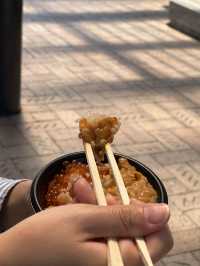 熱海昭和商店街，必吃海鮮山頂丼  