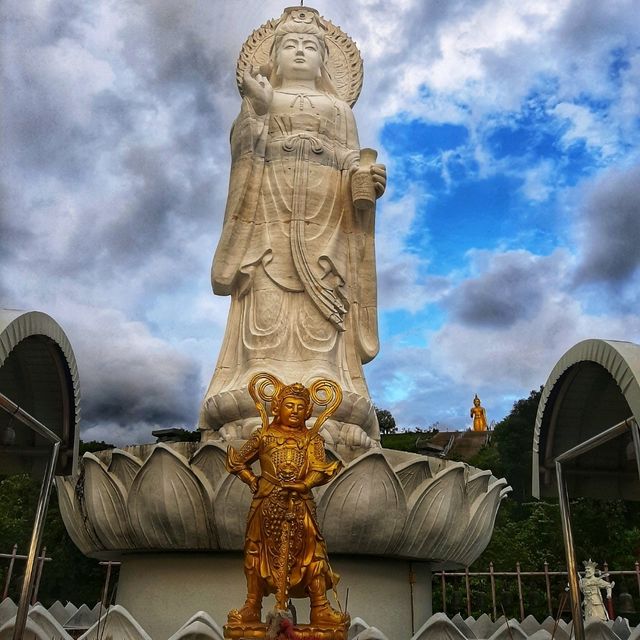 จุดชมวิวเขาคอหงส์ สักการะพระพุทธมงคลมหาราช