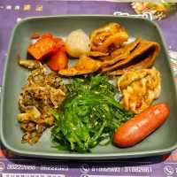 無限任飲任食的午市火鍋放題