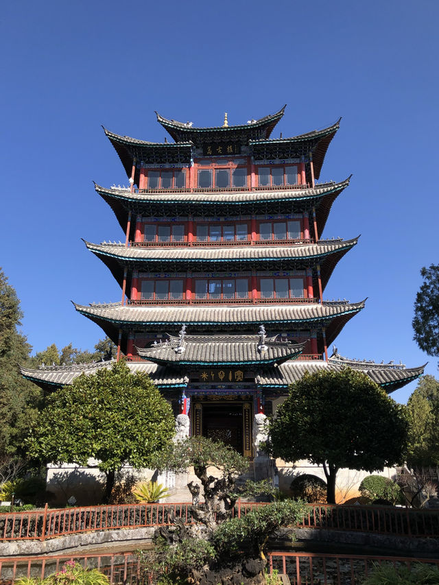 Hiking to Wangu Pavilion on Lion Hill, in Lijiang Old Town 🇨🇳