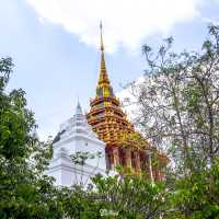 เที่ยวชมความงามและนมัสการรอยพระพุทธบาท