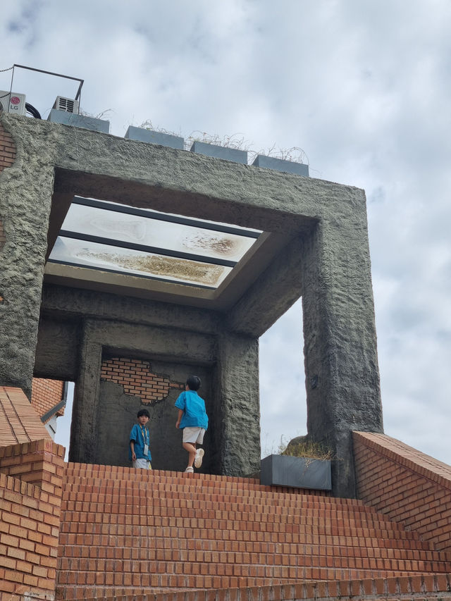 8월에 방문한 핫플 교회 카페