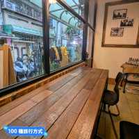 台南-孔廟園區對面的深夜咖啡店：Abby coffee