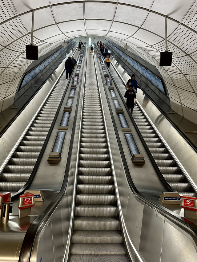 Bond Street Station: The Gateway to London’s Luxury and Culture 🇬🇧