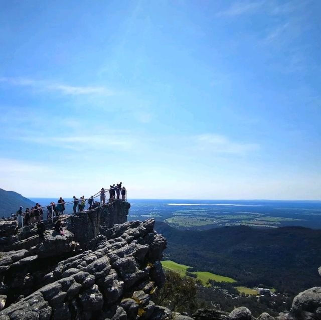 Conquering the Pinnacle: A Grampians Hike to Remember!